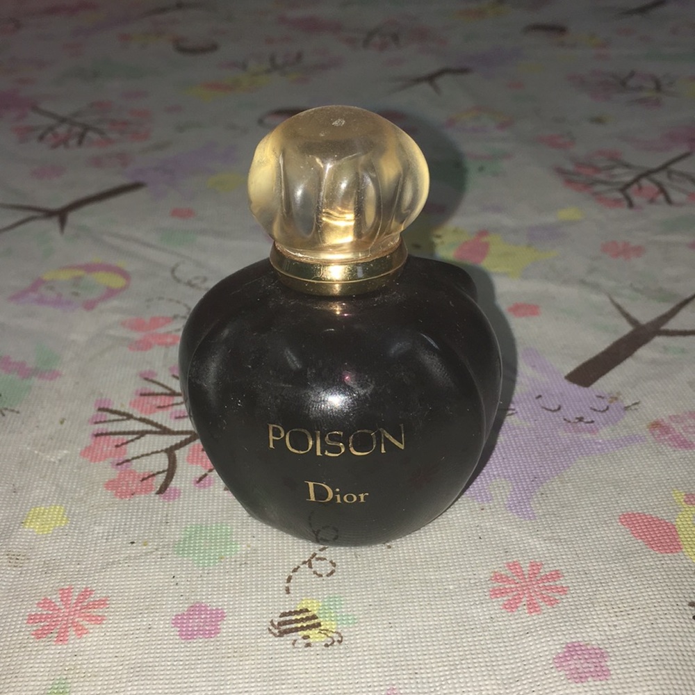 Dior poison scent